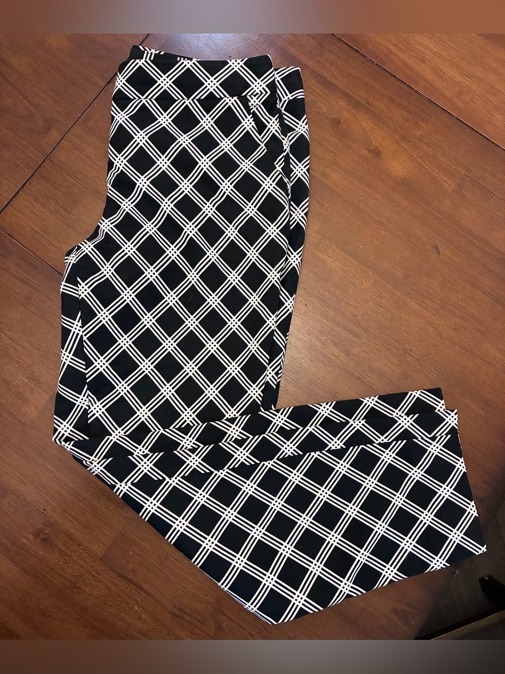 Express Black and White Windowpane Cropped Pants